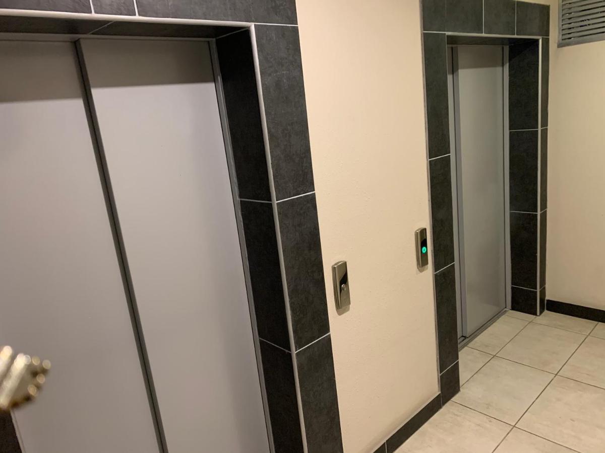 Vip Apartments 16 敖德萨 外观 照片